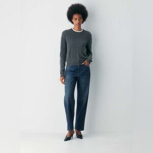 NWT Aritzia The 90’s Marlo Hi-Rise Baggy Jeans 28